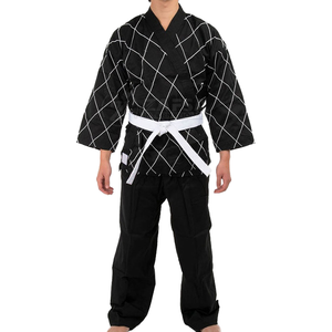 Pantalones Cortos de Compresión para Karate y MMA al por Mayor, con Logotipo Frontal, 100% Algodón, Transpirables, Lavables, con Certificación CE e ISO - Product Image 1