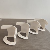 4pcs Heavy-Duty Plastic Bed Sheet Corner Fastener Zumber Lock Strips Grippers Rester ferme sur toutes les tailles de matelas Sheet Holders