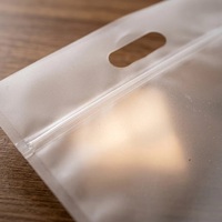 Sac à fermeture éclair de couleur assortie avec poignée en plastique, sac à fermeture éclair pour chaussettes, sous-vêtements, emballage de produits textiles