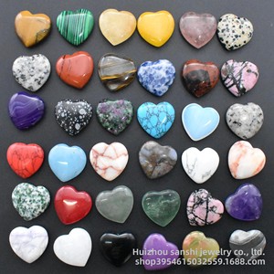 คริสตัลรูปหัวใจขัดเงาขนาด 20 มม. ขายดีข้ามพรมแดน หินดิบธรรมชาติรูปหัวใจสีพีช ไม่เจาะรู สำหรับตกแต่ง - Product Image 2