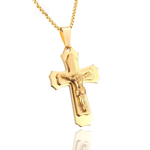 Collier Pendentif Croix <span class=keywords><strong>Crucifixion</strong></span> Religieuse Plaqué Or Étanche en Acier Inoxydable Anti-ternissement pour Homme - Product Image 1