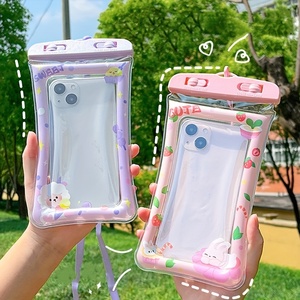 กระเป๋าใส่โทรศัพท์กันน้ำ PVC ลายการ์ตูนพร้อมหน้าต่างโปร่งใสสีชมพูและสีขาวสำหรับใช้กลางแจ้ง - Product Image 4