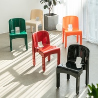 Chaise médiévale Restaurant de style nordique chaise en plastique simple café lait thé boutique dos gravé chaise durable