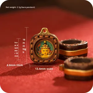 Pendentif en alliage d'acier titane ethnique tibétain peint à la main avec peinture 3D miniature Thangka Zakiram Yellow Wealth, pigment minéral - Product Image 4