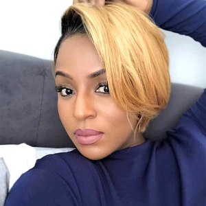 En gros Prix Offre Spéciale #613 Lutin court Curl Blonde Dentelle Perruques 100% de cheveux humains fait à la main dentelle Transparent - Product Image 1