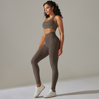 Ensemble de sport sans couture à taille haute élastique imprimé, avec dos élégant et col licou, comprenant un soutien-gorge de sport et un legging de yoga