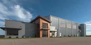 Entrepôt préfabriqué industriel Bâtiment d'atelier en <span class=keywords><strong>acier</strong></span> léger à faible coût pour une utilisation en extérieur Structure en <span class=keywords><strong>acier</strong></span> Constructions à ossature - Product Image 4