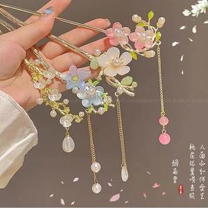 กิ๊บติดผมสไตล์จีนโบราณ ลายดอกลิลลี่วัลเล่ย์ ประดับพู่ห้อยระย้า สำหรับ<span class=keywords><strong>ผู้หญิง</strong></span> งานแฮนด์เมดคุณภาพสูง - Product Image 3