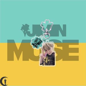 5CM KPOP Jimin MUSE Solo Album <span class=keywords><strong>Photo</strong></span> deux côtés imprimer acrylique porte-clés mode porte-clés sac pendentif clé de voiture accessoires Fans cadeau - Product Image 3