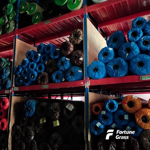 หญ้าเทียม Fuxuan สำหรับสนามฟุตบอลหญ้าเทียมขนาด50-60มม. มีมาตรวัด5/8สองสี - Product Image 6