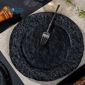 Vente en gros de plats de service pour restaurants d'hôtels Vaisselle ronde Assiettes plates en porcelaine céramique personnalisées à steak salade noir mat - Product Image 3
