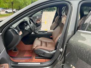 Russie Offre Spéciale <span class=keywords><strong>Volvo</strong></span> <span class=keywords><strong>Xc60</strong></span> <span class=keywords><strong>2022</strong></span> B5 voitures d'occasion Zhiyuan Deluxe Edition 4WD voiture d'occasion voiture 9.8km <span class=keywords><strong>hybride</strong></span> à vendre sport - Product Image 4