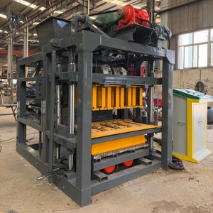 Machine mobile de fabrication de blocs de béton QTJ4-28, machine de fabrication de blocs et de briques, machine hydraulique de fabrication de briques au Kenya et en Espagne - Product Image 1