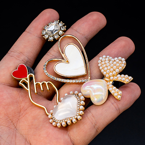 Gepersonaliseerde Trendy Metalen Schoen Bedels Luxe Cartoon Dieren Roze Klompen Acryl Goud Zilver Schoenversiering-Groothandel Bulk - Product Image 2