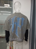 T-shirt à manches longues coupé-cousu, ourlet vieilli, délavé à l'acide, coupe ample graphique, impression DTG logo personnalisé, style vintage