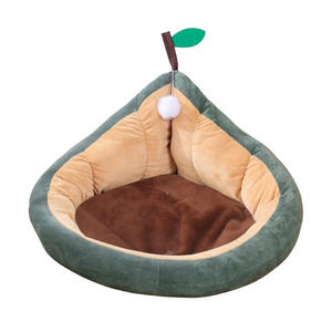 Squishy Avocado-förmiges Plüsch-Haustier bett kommt mit einem lustigen hängenden Ball-Perfekt für Kuscheln und Spielzeit - Product Image 4