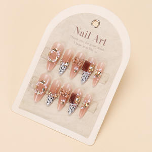 Qianya vente en gros étincelle presse sur les <span class=keywords><strong>ongles</strong></span> 10 pièces-<span class=keywords><strong>automne</strong></span> hiver papillon diamant <span class=keywords><strong>faux</strong></span> <span class=keywords><strong>ongles</strong></span> ensemble fait à la main de luxe pour les filles de la mode - Product Image 6