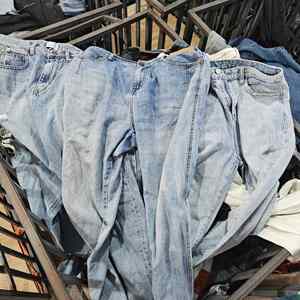 <span class=keywords><strong>Jeans</strong></span> usati larghi da <span class=keywords><strong>donna</strong></span> <span class=keywords><strong>Jeans</strong></span> di seconda mano <span class=keywords><strong>Jeans</strong></span> Ukay balle <span class=keywords><strong>Jeans</strong></span> da <span class=keywords><strong>donna</strong></span> - Product Image 2