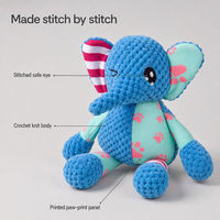Jouet à mâcher pour animaux de compagnie en peluche crochetée écologique en forme d'éléphant de dessin animé pour usage intérieur