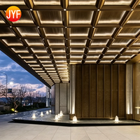 ZB26111 Panneau de plafond en acier inoxydable architectural, plafond en métal incurvé sur mesure pour la décoration d'hôtels et de restaurants