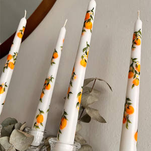 Velas Cónicas Rojas de 30 cm para Decoración de Bodas y Cenas, con Diseño de Flores Pintadas a Mano de Huaming Summer Oranges, Paquete de 30 Velas Cónicas Altas de Color Rosa Intenso - Product Image 4