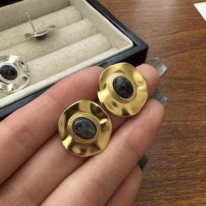 Pendientes plisados de estilo coreano de plata de ley S925 con piedra natural Diseño de personalidad simple de moda y elegante - Product Image 2