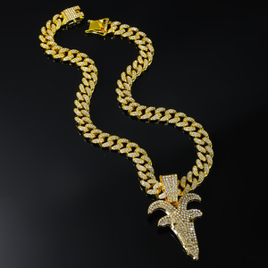 Spedizione Rapida, Collana a Catena Cubana Spessa Completamente Tempestata di Strass, Fornitura all'Ingrosso - Product Image 3