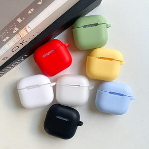 Venta caliente para <span class=keywords><strong>Iphone</strong></span> para <span class=keywords><strong>AirPods</strong></span> TPU Soft Case Protección personalizada con hebilla de Montañismo <span class=keywords><strong>Precio</strong></span> de fábrica para <span class=keywords><strong>airpods</strong></span> - Product Image 1