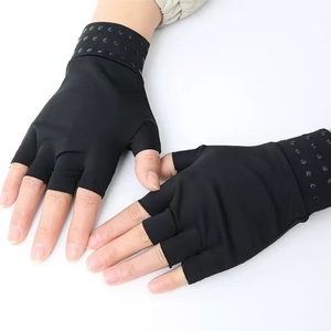 Gants de compression demi-doigts antidérapants à thérapie magnétique en coton et élasthanne durables pour le fitness, le cyclisme et les sports de plein air - Product Image 4