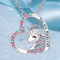 Colliers pendentifs licorne de Noël pour hommes, en alliage plaqué or avec chaîne en corde, pour cadeau de fête et décoration