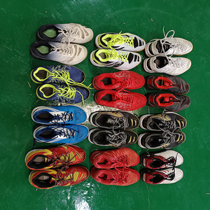 Chaussures de sport d'occasion de marque (badminton, tennis) respirantes avec doublure en maille – Balles en gros de seconde main - Product Image 4