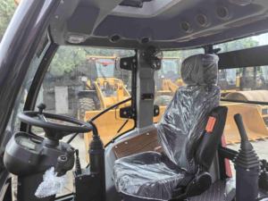 Retroexcavadora de ruedas Caterpillar 420F, 420F2, 420E, 416E usada, con pocas horas de uso y componentes de motor principales disponibles. - Product Image 3