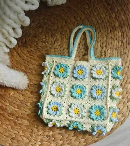 Vente en gros de sacs pour femmes crochetés à la main avec de magnifiques motifs floraux, multi-couleurs, meilleurs cadeaux faits à la main pour elle, sac fourre-tout à tricoter