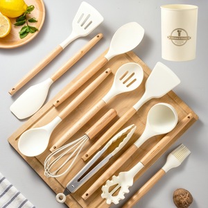 Set di Spatole in Silicone Antiaderenti con Manici Grandi in Legno Arrotondati per Cucinare, Mescolare e Raschiare - Product Image 4