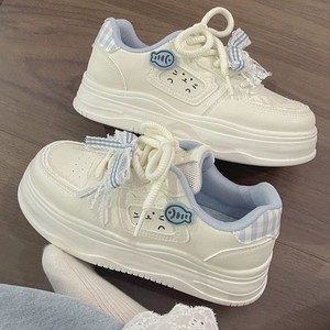 Nouvelles baskets compensées décontractées et polyvalentes pour femmes, style coréen, semelle épaisse, blanches, collection automne-hiver 2026 - Product Image 1
