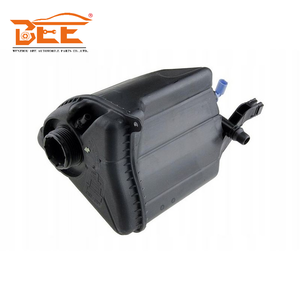 Serbatoio di espansione di alta qualità per <span class=keywords><strong>BMW</strong></span> <span class=keywords><strong>6</strong></span> <span class=keywords><strong>Gran</strong></span> <span class=keywords><strong>Coupe</strong></span> (F06) 17137601949 17137647283 17137806038 376702184 - Product Image 1