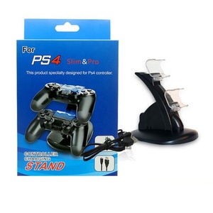 Dual USB estación de carga adaptador de puertos y <span class=keywords><strong>Cargador</strong></span> rápido para <span class=keywords><strong>PS4</strong></span> <span class=keywords><strong>Joystick</strong></span> controlador de juego doble <span class=keywords><strong>cargador</strong></span> blanco y negro - Product Image 2
