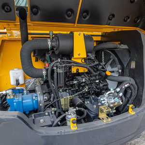 Miniexcavadora Hidráulica de 6000 kg, Excavadora Pequeña con Orugas de Goma, Motor Diésel/Gasolina, Envío Gratuito - Product Image 2