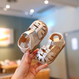 Sandales à semelle souple pour bébés filles - Design avec nœud, chaussures d'été tendance pour fillettes - Product Image 4