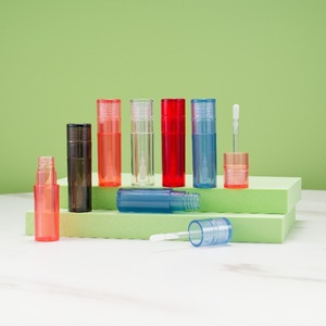 Tubes de brillant à lèvres en polypropylène de 4ml avec bouchon à vis conteneur de baume à lèvres transparent supérieur amovible emballage cosmétique de haute qualité - Product Image 2