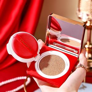 Kaqili rouge <span class=keywords><strong>doré</strong></span> couverture complète coussin d'air <span class=keywords><strong>BB</strong></span> crème imperméable longue durée coussin de maquillage <span class=keywords><strong>BB</strong></span> crème - Product Image 2