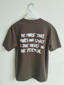 เสื้อยืด Unisex สำหรับผู้ใหญ่ Proud Hater ผ้าฝ้าย 100% แขนสั้น คอกลม น้ำหนักผ้า 180 กรัม พิมพ์ลายซิลค์สกรีน ของขวัญส่งเสริมการขาย - Product Image 3