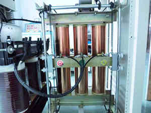 Colonne de cuivre d'équipement de puissance élevée futée triphasée 304V ~ 456V stabilisateur de tension 100KVA 200KVA 300 <span class=keywords><strong>KVA</strong></span> 300 <span class=keywords><strong>kw</strong></span> - Product Image 6