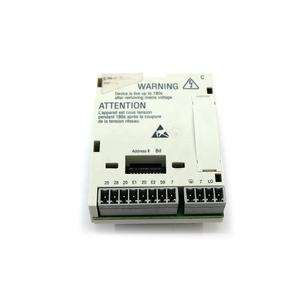 Composant d'automatisation industrielle Lenze E82ZAFCC100, module PLC/HMI/PC industriel haute précision pour système de contrôle d'automatisation - Product Image 2