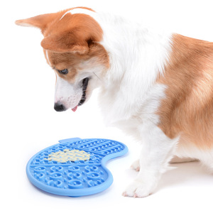 Tapis de léchage pour animaux de compagnie en silicone ovale, assiette à alimentation lente pour chiens et chats, tapis et coussinets multifonctionnels antidérapants pour animaux de compagnie - Product Image 2