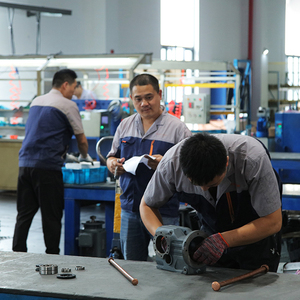 <span class=keywords><strong>Gearbox</strong></span> poros paralel seri R, pengurang kecepatan efisiensi tinggi untuk pabrik beras konveyor tanaman pengolahan makanan - Product Image 5