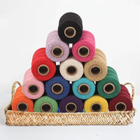 Prix de gros coloré mur décoratif macramé cordon fait à la main 2mm coton tressé corde coton torsadé pour emballage de bricolage