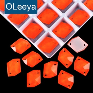 Strass en cristal néon OLeeya Premium forme cosmique, à dos plat, à coudre, pour vêtements et robes de mariée - Product Image 1
