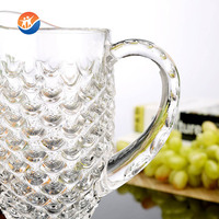 Ensemble de mugs à bière jetables contemporains en verre gaufré effet écailles de poisson avec quatre tasses – Vente en gros