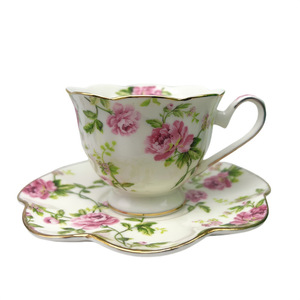 ชุดถ้วยกาแฟเซรามิกทนความร้อนคุณภาพสูง ดีไซน์ทันสมัย บรรจุ 6 ถ้วยและ 6 จานรอง พร้อมกล่องของขวัญ - Product Image 5